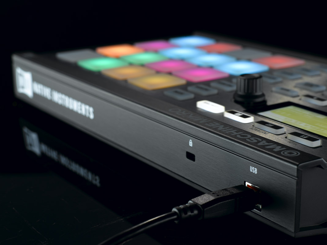 MASCHINE MIKRO backside