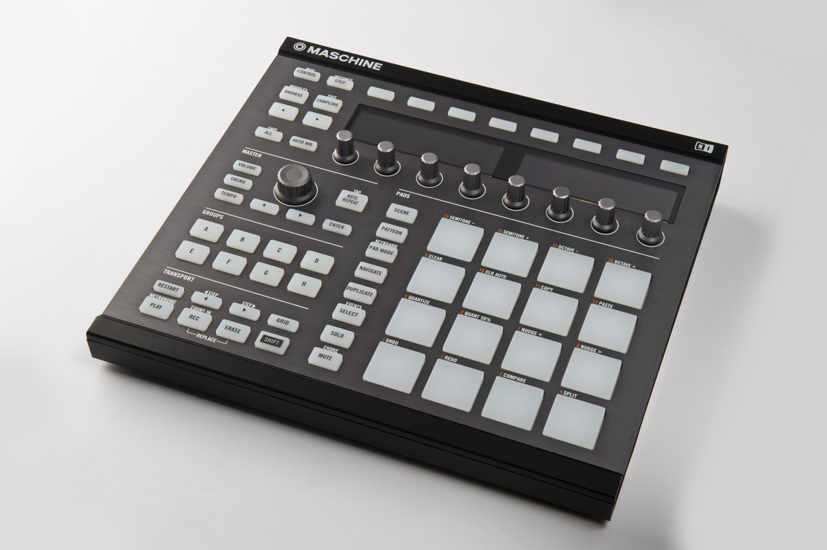 SMOKED GRAPHITE on black MASCHINE
