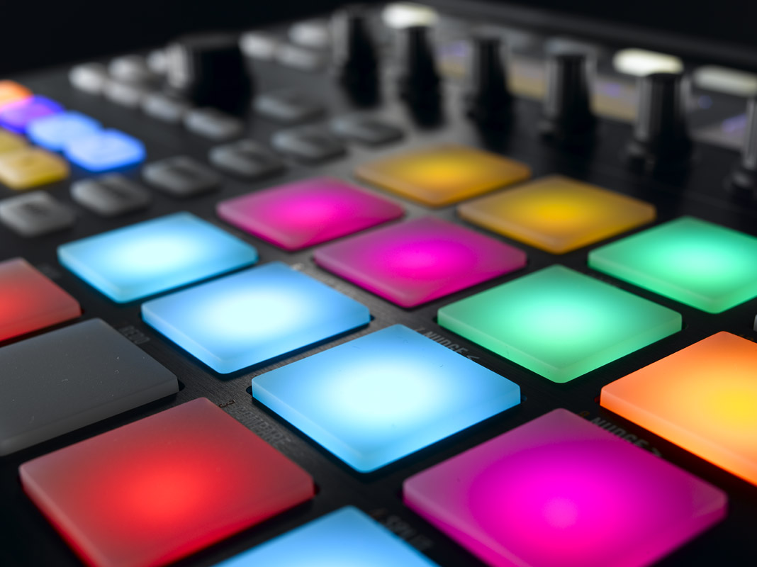MASCHINE black detail - pads