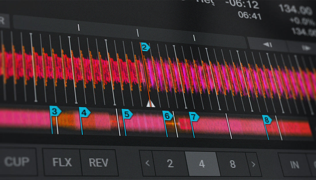 How to set cue points when DJing