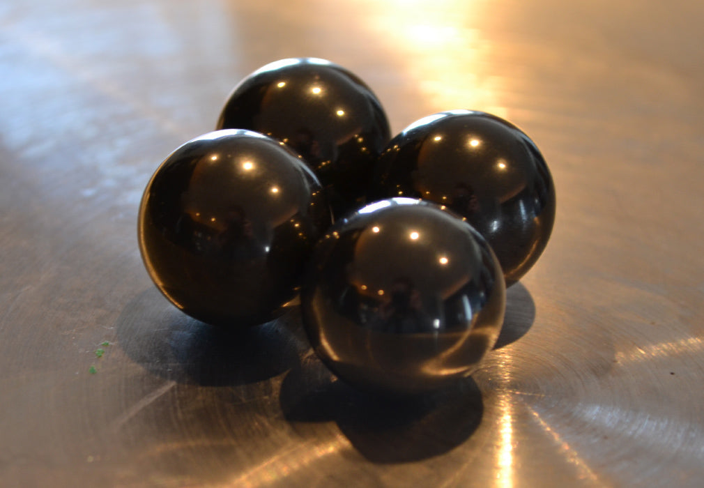 Magnetic Balls (磁铁球)
