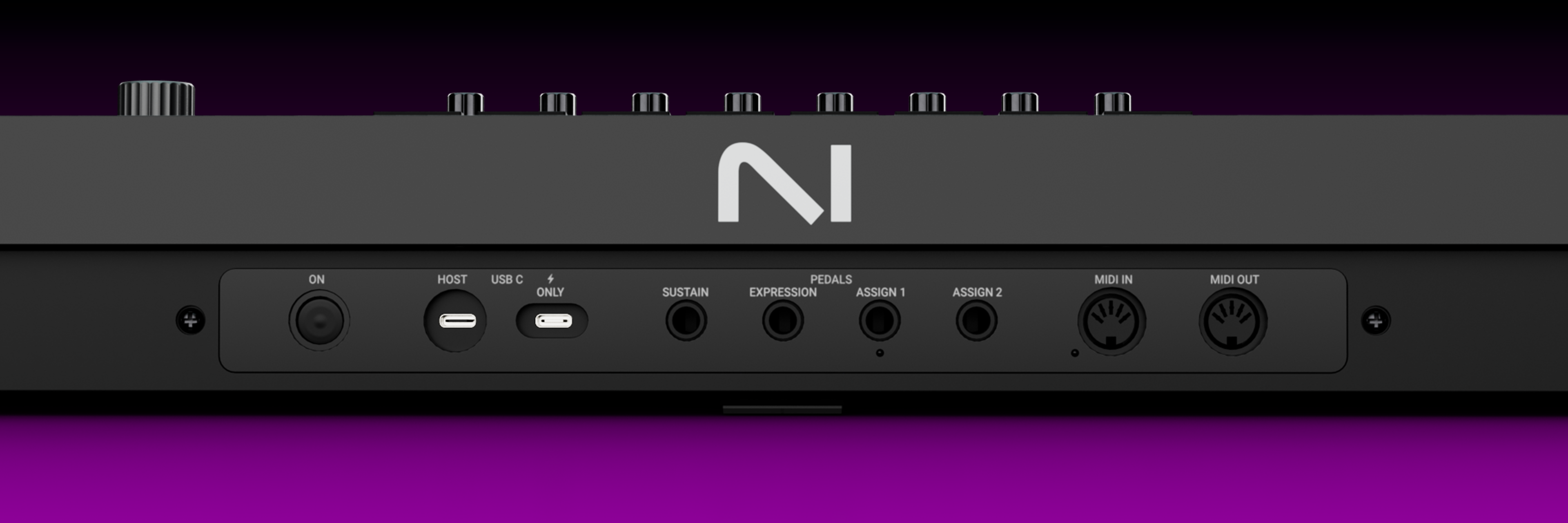 <span class="gr-sub-header">At the center of your studio, Kontrol integrates with a wide range of setups, whatever your creative style.</span>