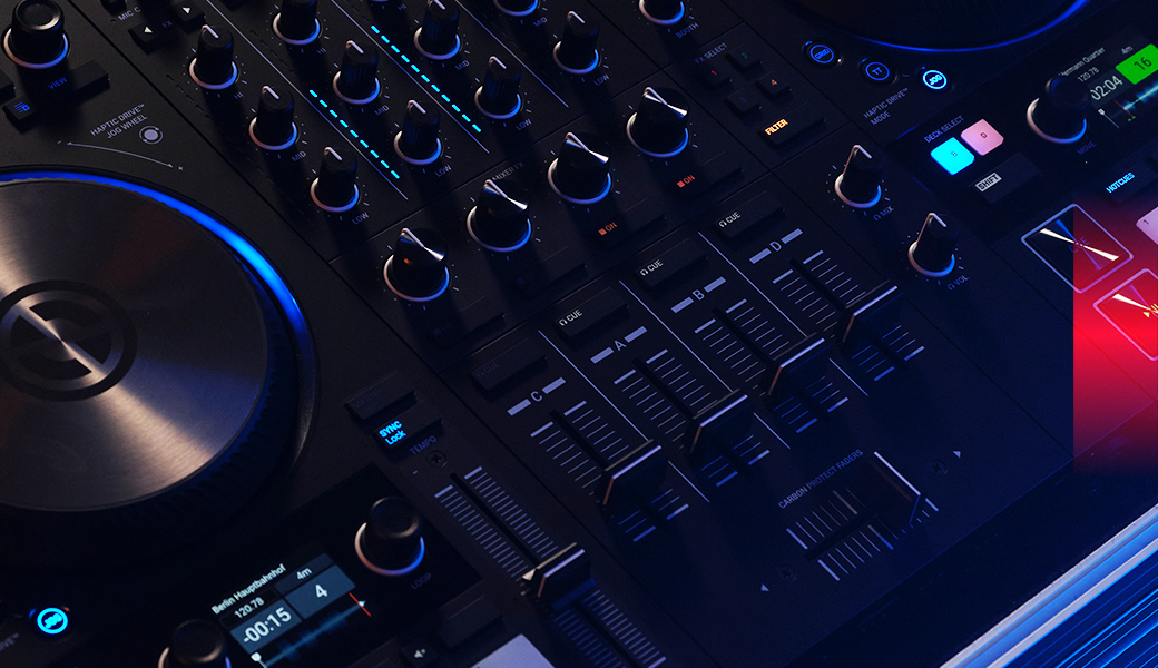 Traktor controllers