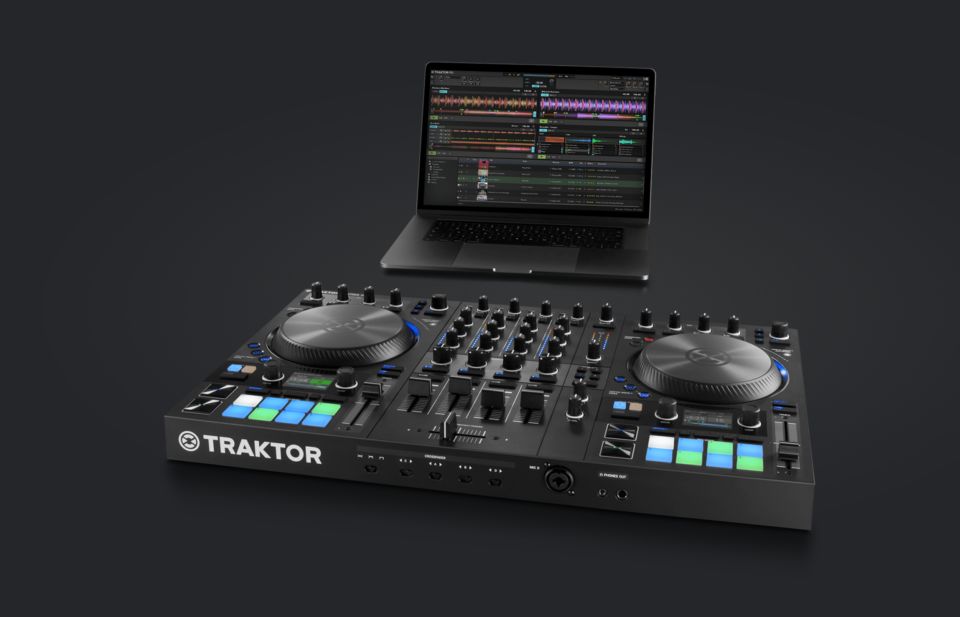 NI TRAKTOR KONTROL S4☆TRAKTOR PRO2有り DJ機器 楽器/器材 おもちゃ・ホビー・グッズ 高級感