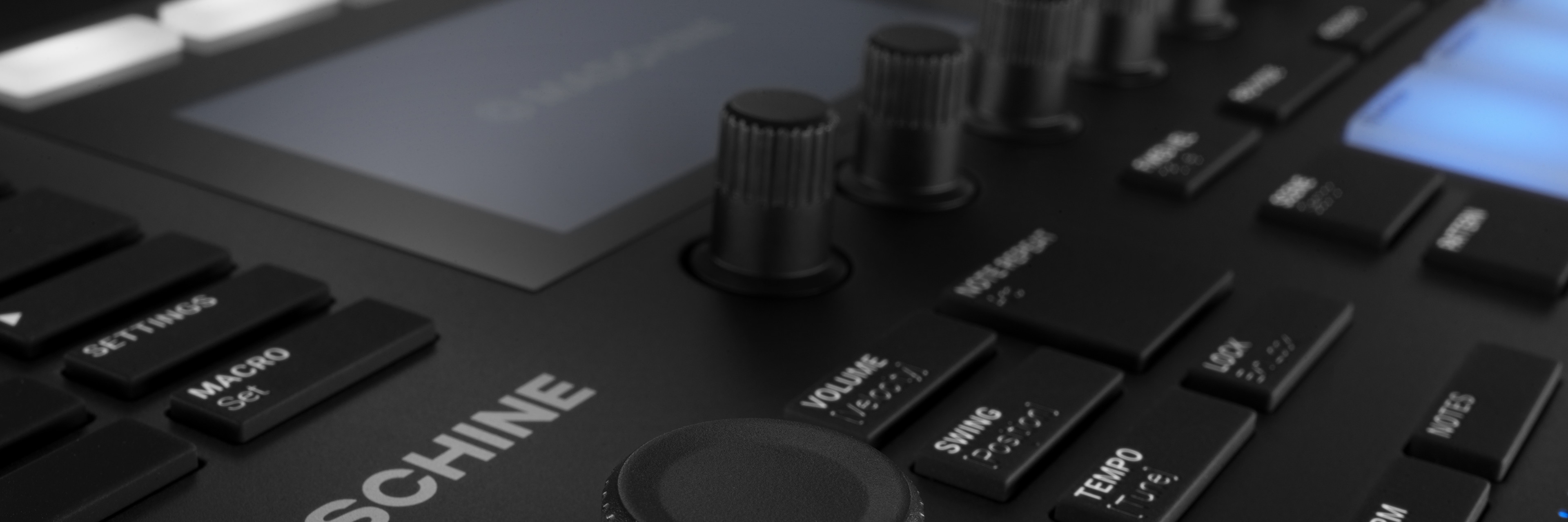 Native Instruments Maschine MK3 本体のクローズアップ写真
